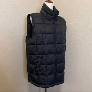 GAP Black Puffer Vest  Size Large  EUC